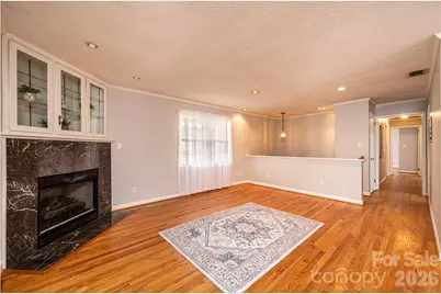 1063 4th Avenue Drive NW, Hickory, NC 28601 - Photo 5