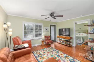 252 Wash Creek Dr, Hendersonville, NC 28739 - Photo 3