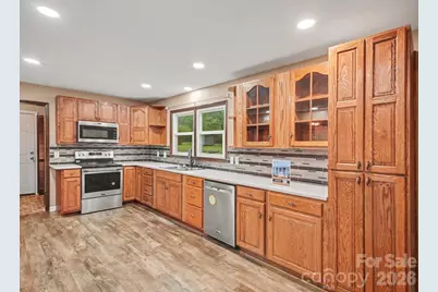 3361 47th Avenue Place NE, Hickory, NC 28601 - Photo 7