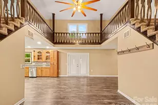 3361 47th Ave Pl NE, Hickory, NC 28601 - Photo 3
