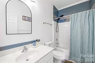 6406 Castlewynd Ct, Charlotte, NC 28212 - Photo 13