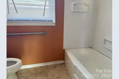 427 Clinton Avenue, Lancaster, SC 29720 - Photo 3