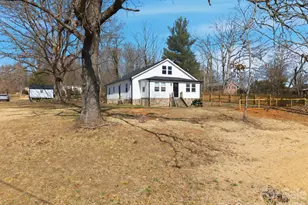 2269 Drexel Heights St, Morganton, NC 28655 - Photo 5