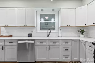 107 Friendfield Dr, Fort Mill, SC 29715 - Photo 7