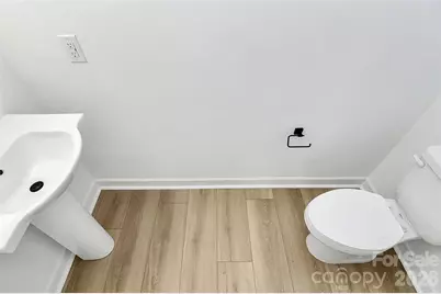 3820 Odom Way, Charlotte, NC 28208 - Photo 35