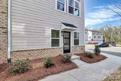 3820 Odom Way, Charlotte, NC 28208 - Photo 3