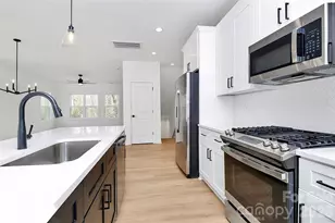 3820 Odom Wy, Charlotte, NC 28208 - Photo 5