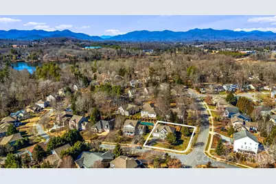 257 Fennel Dun Circle, Candler, NC 28715 - Photo 5