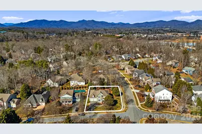 257 Fennel Dun Circle, Candler, NC 28715 - Photo 3