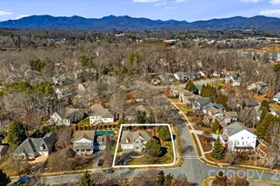 257 Fennel Dun Cir, Candler, NC 28715 - Photo 3