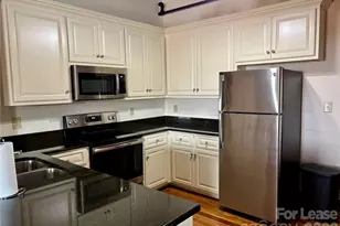 235 E Main St, Lincolnton, NC 28092 - Photo 5