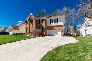 1644 Spandril Ln, Fort Mill, SC 29708 - Photo 3