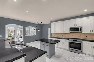 1644 Spandril Ln, Fort Mill, SC 29708 - Photo 11