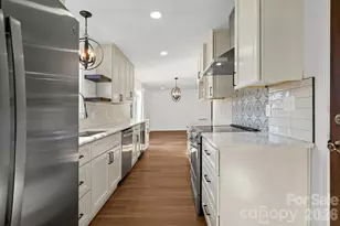 16808 Knoxwood Dr, Huntersville, NC 28078 - Photo 11