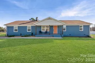 16808 Knoxwood Dr, Huntersville, NC 28078 - Photo 1