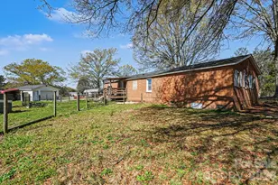 139 Blackburn Dr, Grover, NC 28073 - Photo 39