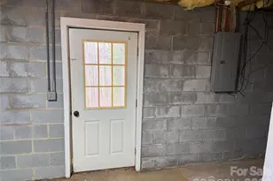 628 Hidden View Loop, Marion, NC 28752 - Photo 37