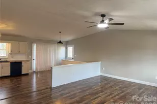 628 Hidden View Loop, Marion, NC 28752 - Photo 9