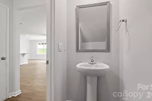 105 Lauren Ln, Hendersonville, NC 28792 - Photo 13