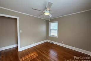 1422 Orvis St, Charlotte, NC 28216 - Photo 19