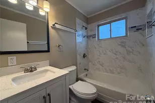 1422 Orvis St, Charlotte, NC 28216 - Photo 17