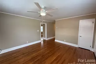 1422 Orvis St, Charlotte, NC 28216 - Photo 5