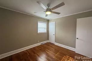 1422 Orvis St, Charlotte, NC 28216 - Photo 21