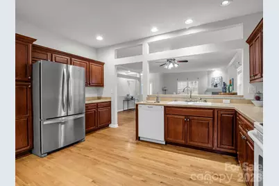 25 Coldwater Lane, Laurel Park, NC 28739 - Photo 9