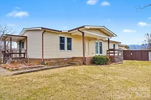 170 Styles Rd, Burnsville, NC 28714 - Photo 1