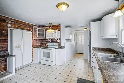 170 Styles Road, Burnsville, NC 28714 - Photo 5