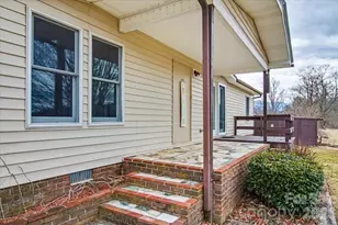 170 Styles Rd, Burnsville, NC 28714 - Photo 1