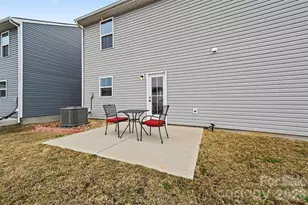 5141 Rustling Pnes Ct, Charlotte, NC 28215 - Photo 25