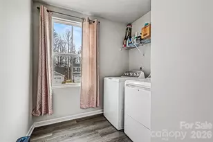 5141 Rustling Pnes Ct, Charlotte, NC 28215 - Photo 23