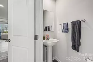 5141 Rustling Pnes Ct, Charlotte, NC 28215 - Photo 13