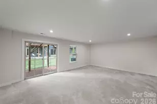 1835 Shumard Ln, Charlotte, NC 28205 - Photo 17