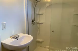 626 3rd Ave Dr SE, Hickory, NC 28602 - Photo 13