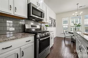 814 Ruckers CT, Tega Cay, SC 29708 - Photo 5