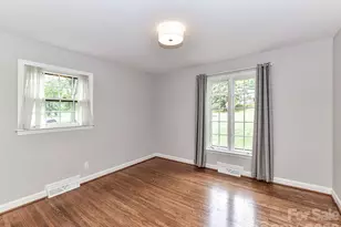 2401 Wensley Dr, Charlotte, NC 28210 - Photo 15