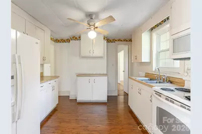 34 Lockhart Road, Tryon, NC 28782 - Photo 13