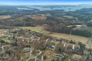 1808 Cameron Heights Cir, Denver, NC 28037 - Photo 37