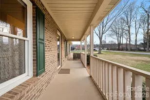 1808 Cameron Heights Cir, Denver, NC 28037 - Photo 3