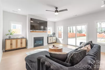 5773 Stephanie Street, Charlotte, NC 28212 - Photo 7