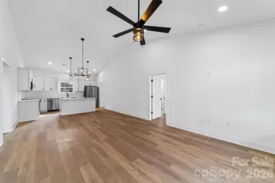 412 S Hill Street, Gastonia, NC 28052 - Photo 11