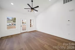 412 S Hill St, Gastonia, NC 28052 - Photo 31