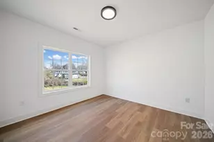 412 S Hill St, Gastonia, NC 28052 - Photo 23