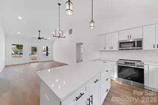 412 S Hill St, Gastonia, NC 28052 - Photo 5