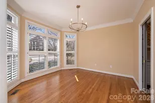 308 41st Ave Pl NW, Hickory, NC 28601 - Photo 5