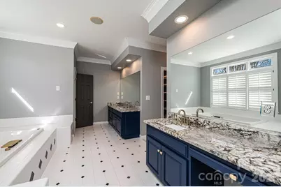 308 41st Avenue Place NW, Hickory, NC 28601 - Photo 25