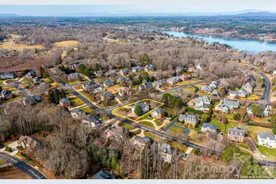 308 41st Avenue Place NW, Hickory, NC 28601 - Photo 47