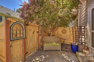 1073 Park West Dr, Charlotte, NC 28209 - Photo 3